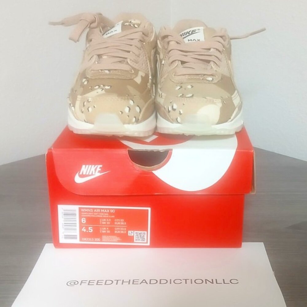 Womens Size 6 Nike Air MAX 90 Hemp/light soft pink-sail